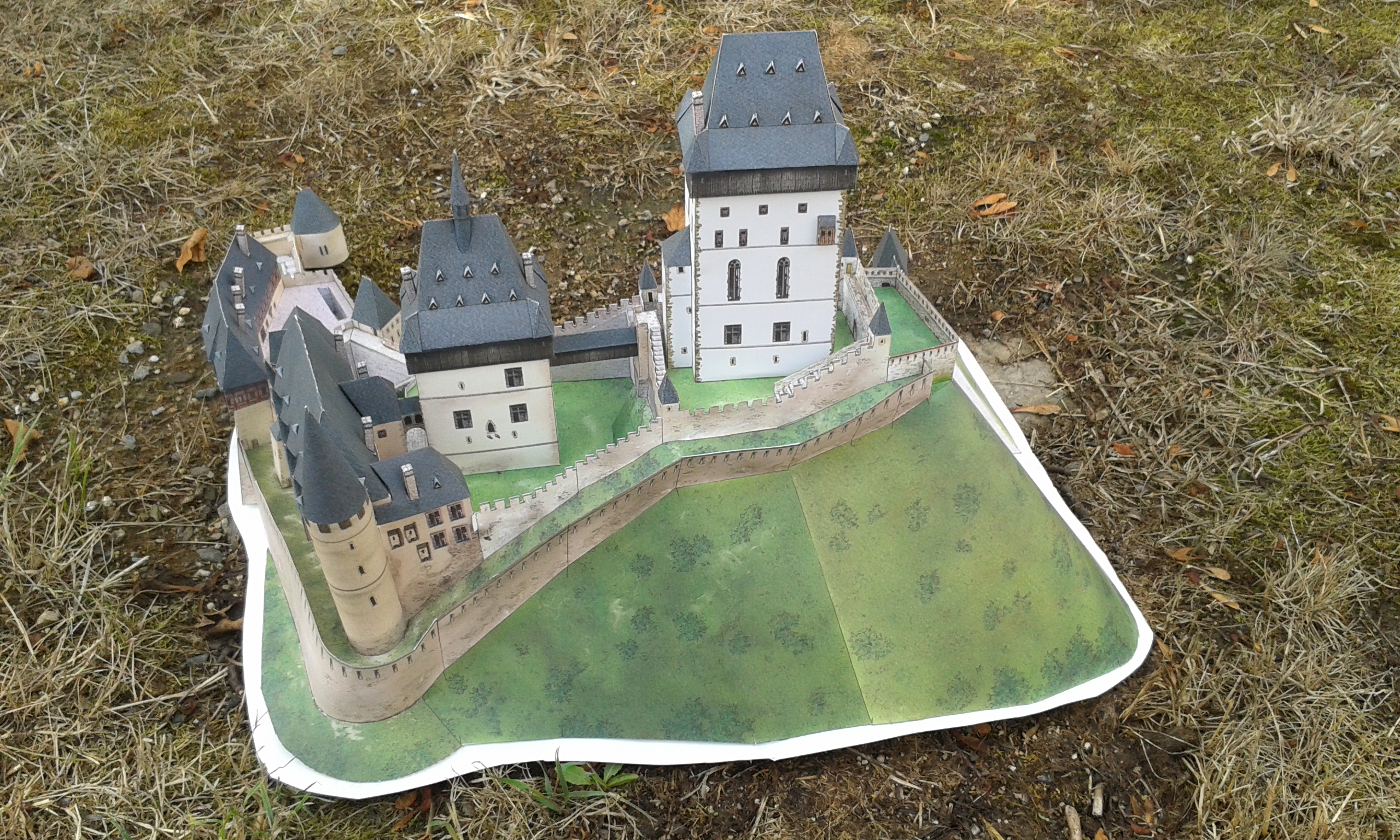 model - Karlštejn 2